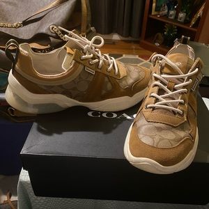 Coach Sneakers 😊😊